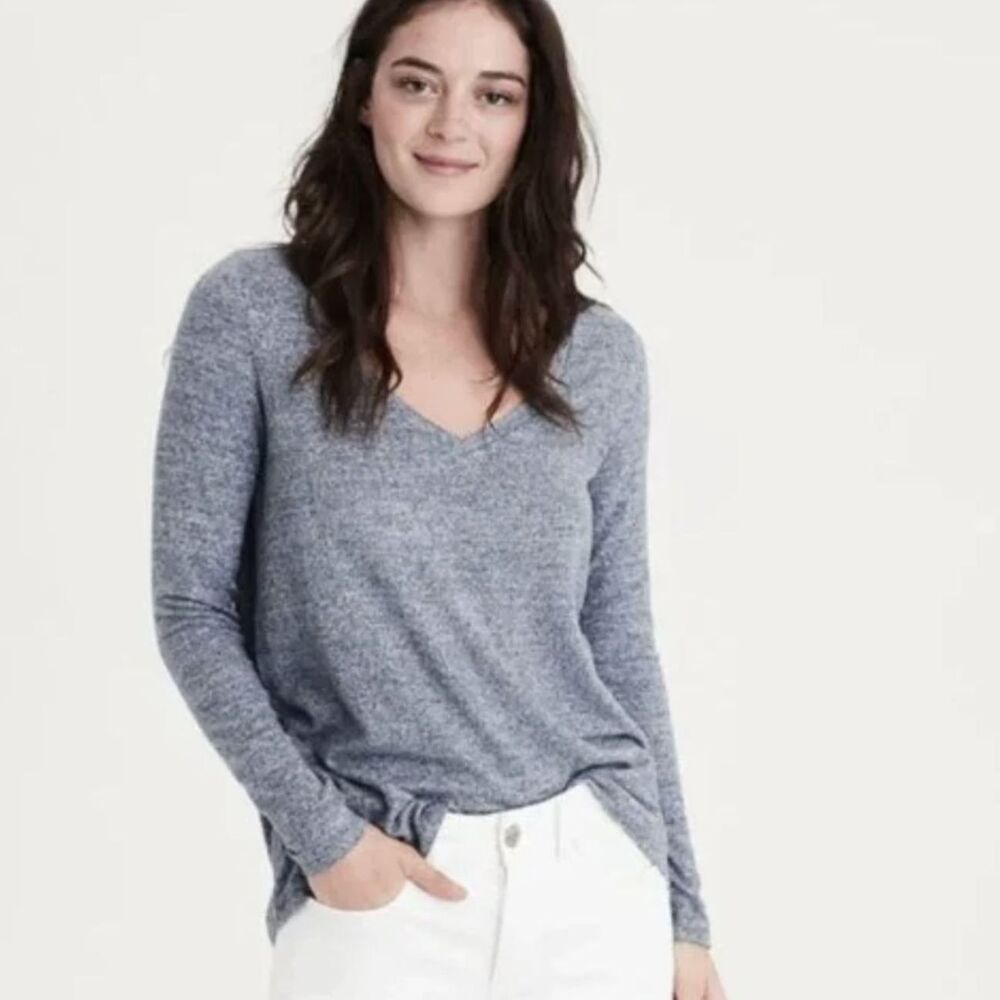 American Eagle AE Soft & Sexy Plush T-Shirt V-Neck Long Slv Top Tee Womens Small